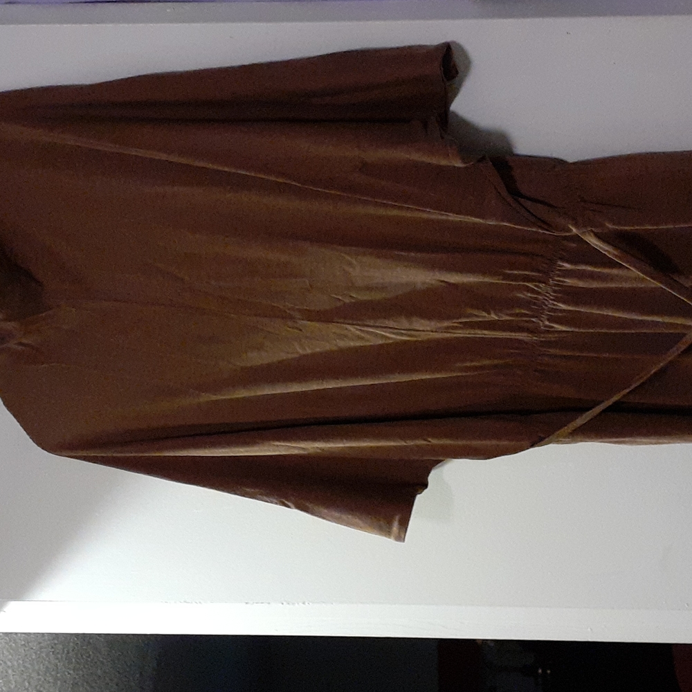 Brown dress